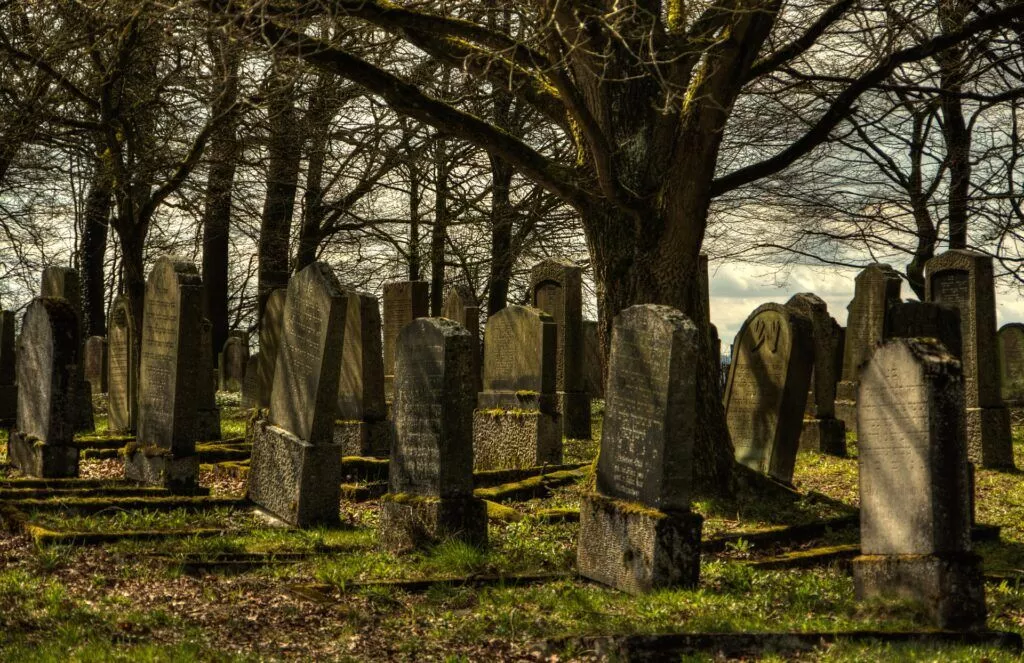 4 Reasons You Should Think About Your Funeral Now
